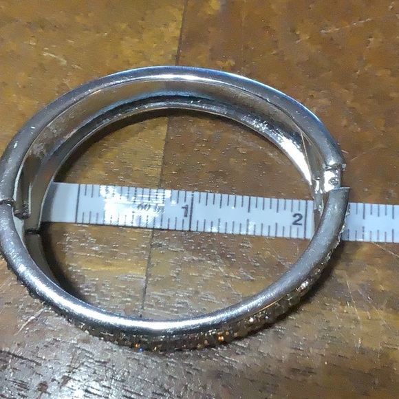 COPY - Stunning Bling Clamper - Picture 4 of 10